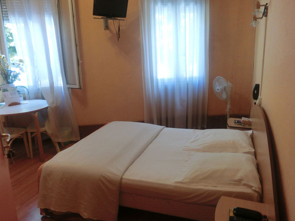 Hotel Le Terminus D'Albi Exteriér fotografie